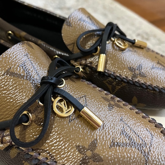 Louis Vuitton Leather Gloria Loafers - Size - Picture 8 of 16